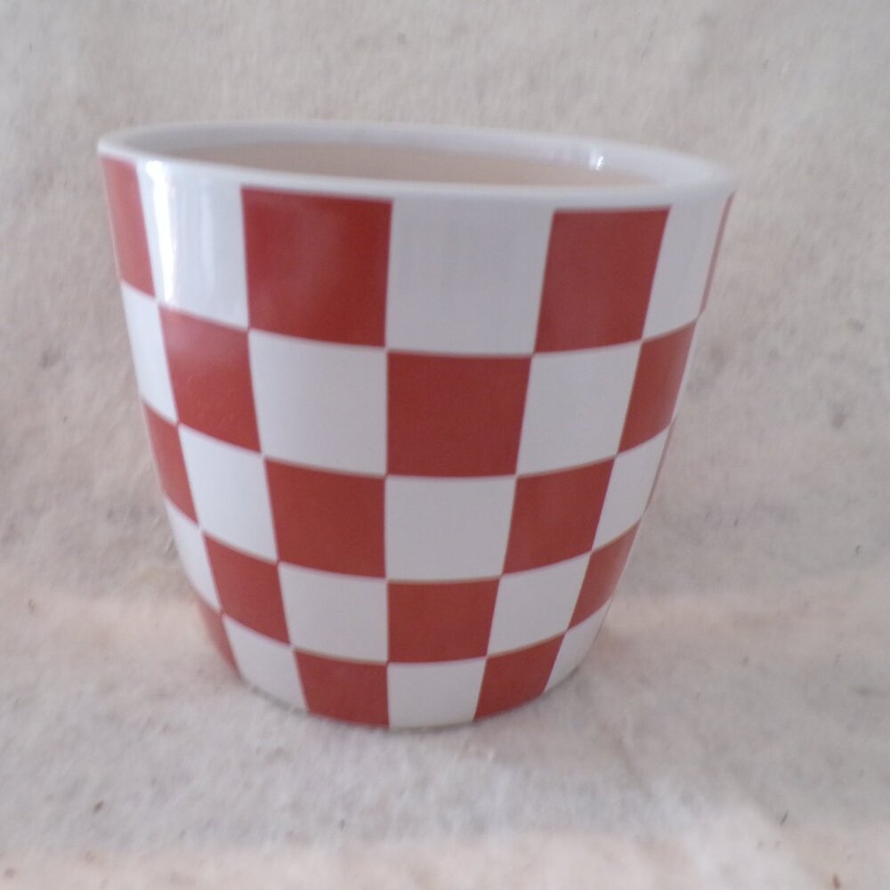 Checkered Pattern Red/White Ceramic Flower Pot Planter New